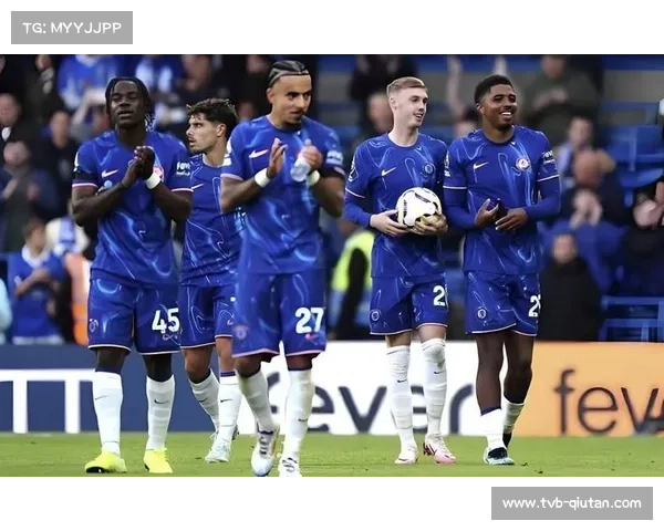 朗斯十连胜登顶法甲，巴黎1分紧追，冠军悬念或持续至末轮