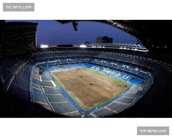 伯纳乌球场完成最新智能座椅安装,可更高效统计上座率与球迷动线 伯纳乌球场完成最新智能座椅安装,可更高效统计上座率与球迷动线